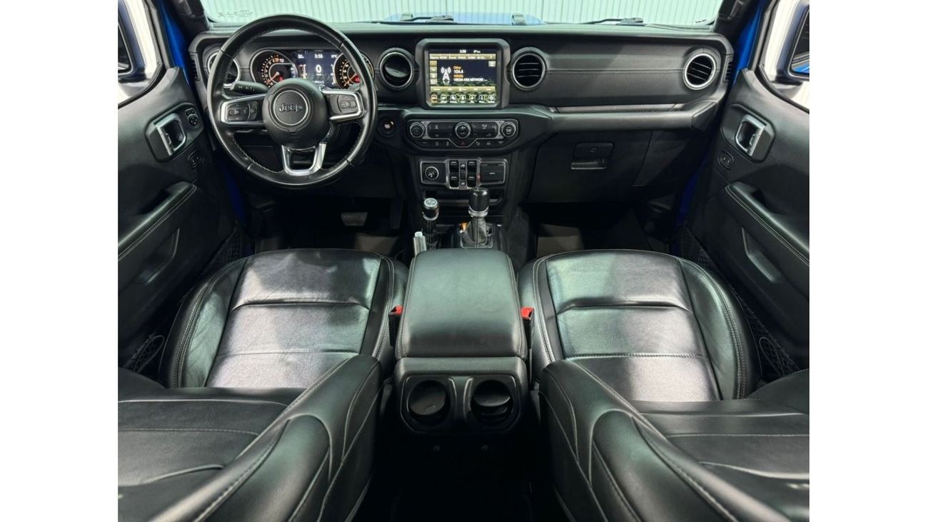 Jeep Gladiator 2020 Jeep Gladiator Overland, 2026 Jeep Warranty, Jeep Service Pack, Low Kms, GCC