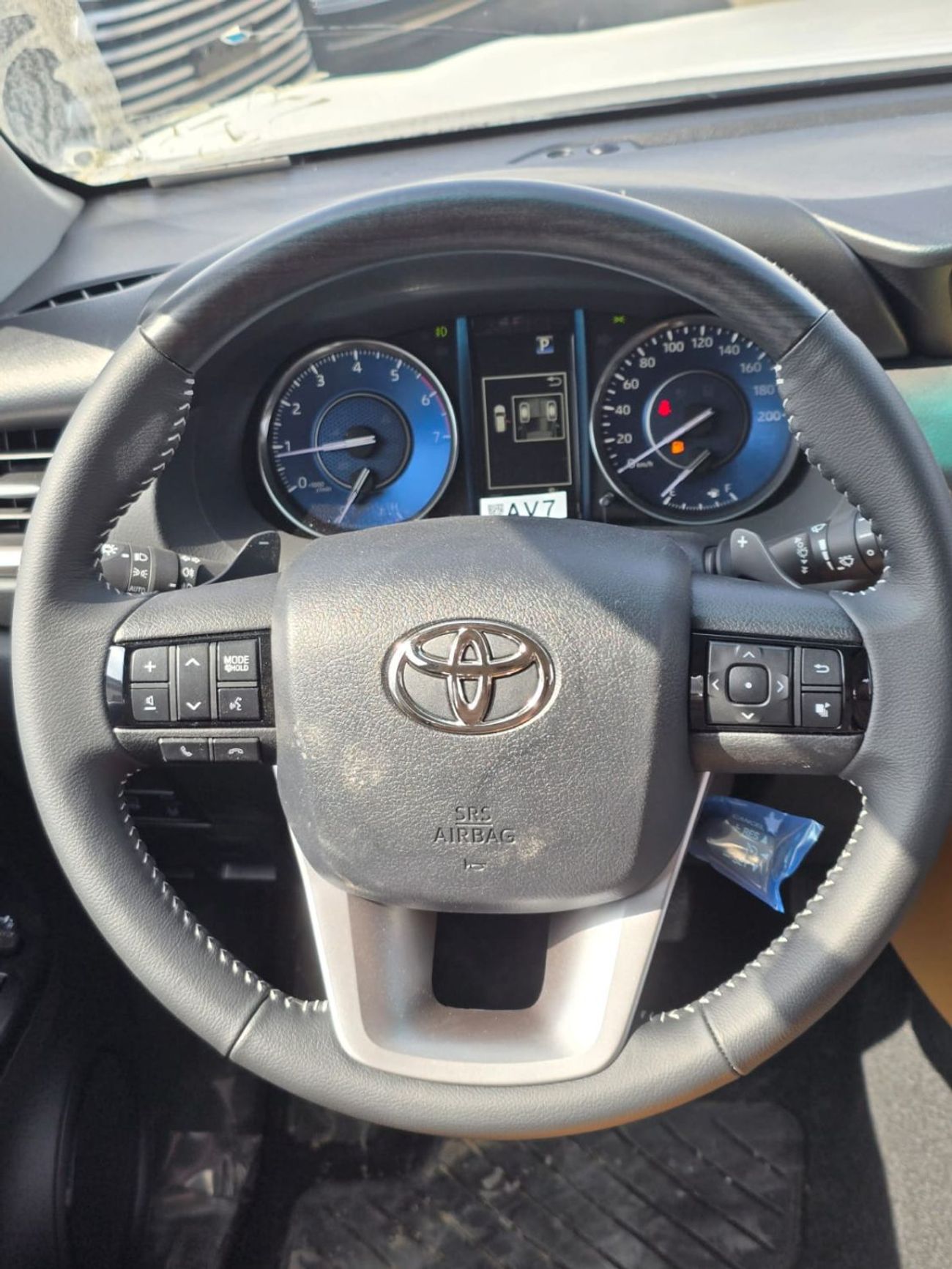 تويوتا فورتونر 4.0L PETROL A/T SR5 V6  7 SEATER