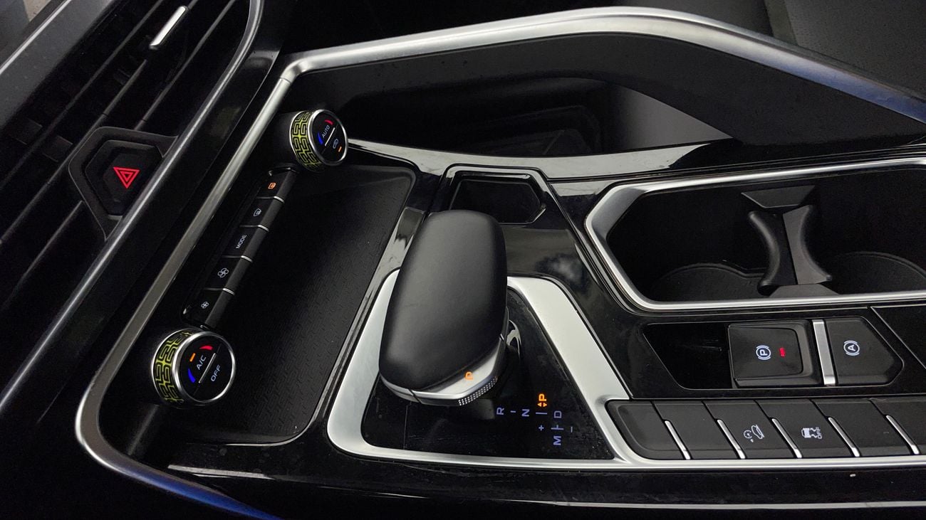 جيلي توجيلا GL 2 | بدون دفعة مقدمة | اختبار القيادة في المنزل