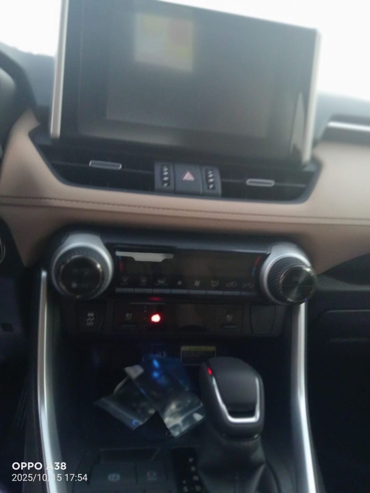 تويوتا راف ٤ 2.5 L 4WD limited