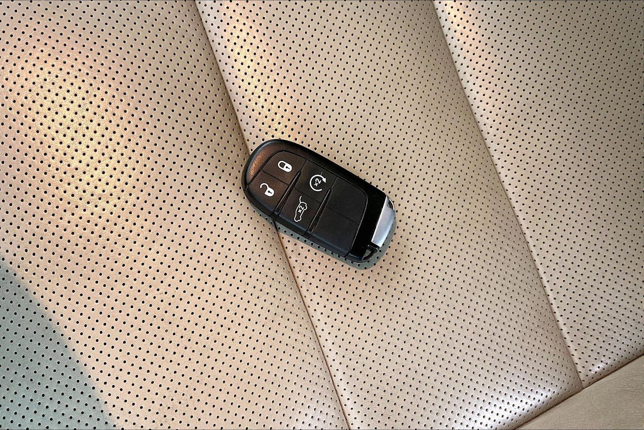 Jeep Grand Cherokee Limited | Guaranteed Warranty | 0 Down Payment