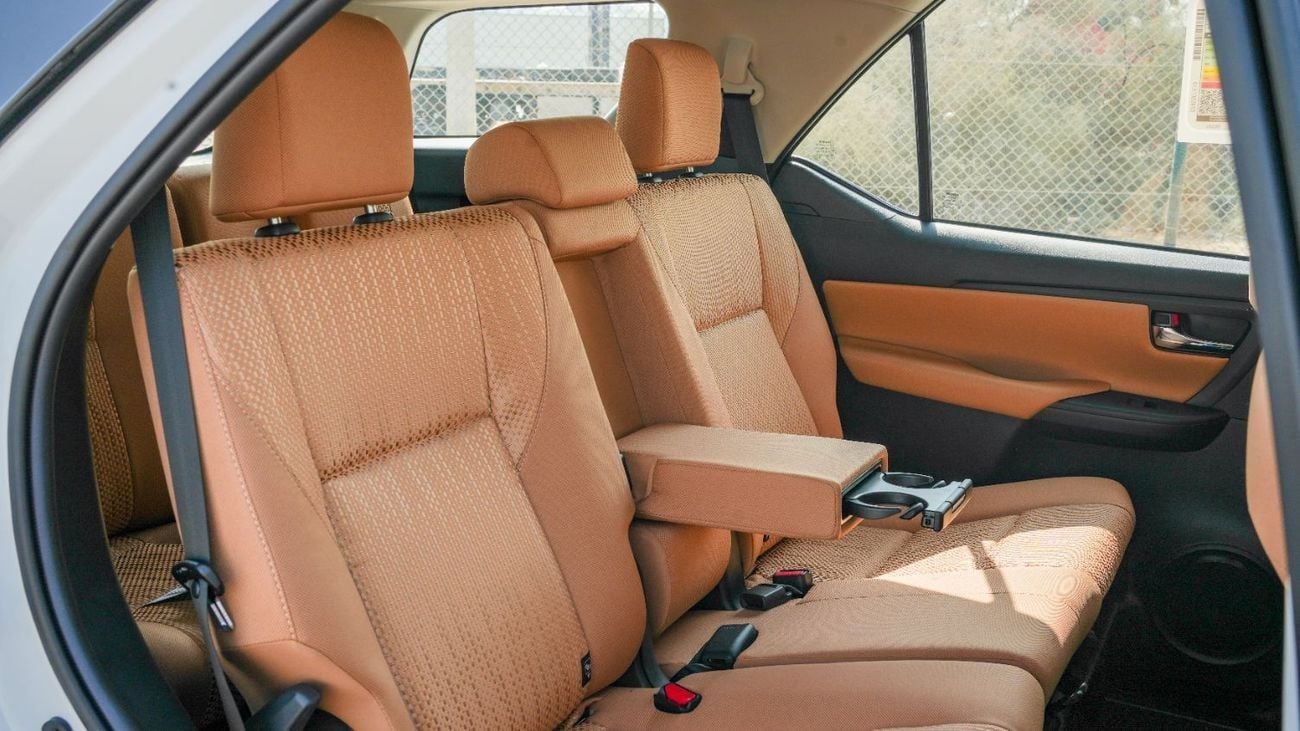 تويوتا فورتونر 2025 Toyota Fortuner GX 2.7L At Petrol 