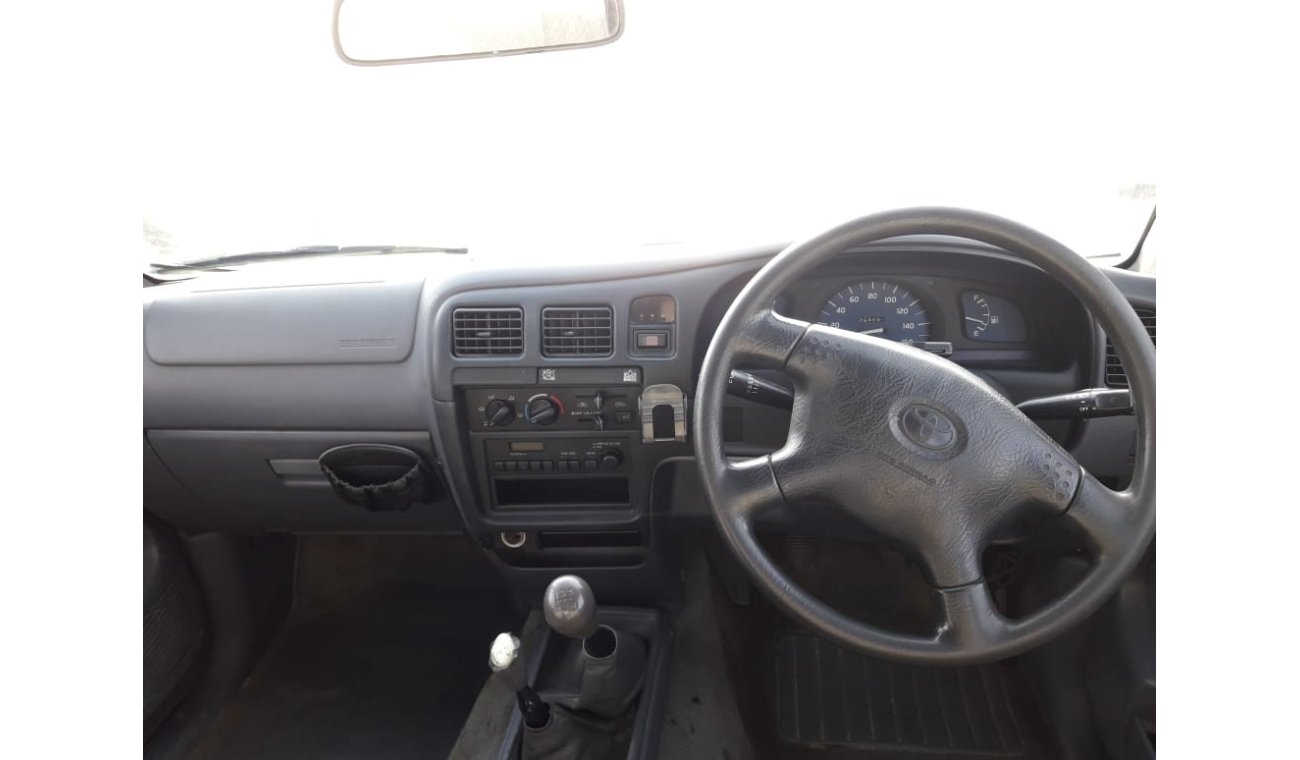 Toyota Hilux TOYOTA HILUX RIGHT HAND DRIVE (PM1150)