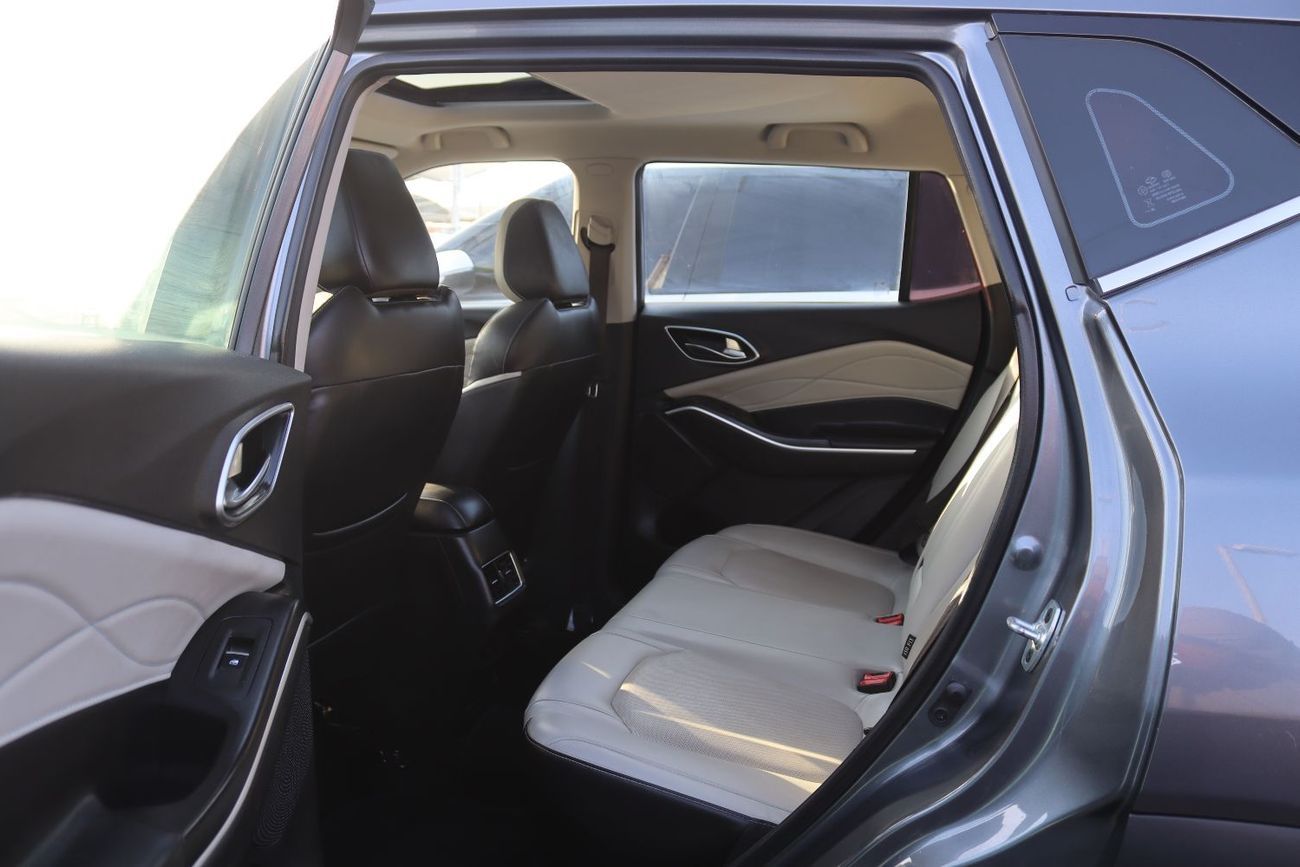 جاك JS4 جاكJS4خليجى موديل 2023   محرك 1.5Lبدون حوادث ممشى قليل وبحاله ممتازه