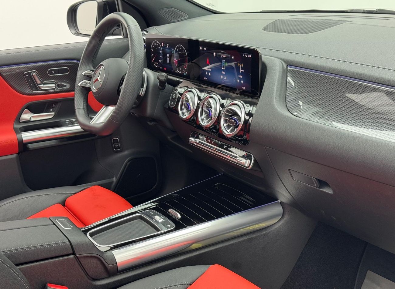 Mercedes-Benz GLA 200 Premium 1.4L 2025 Mercedes-Benz GLA 200 AMG, 2029 Agency Warranty, Agency FSH, GCC