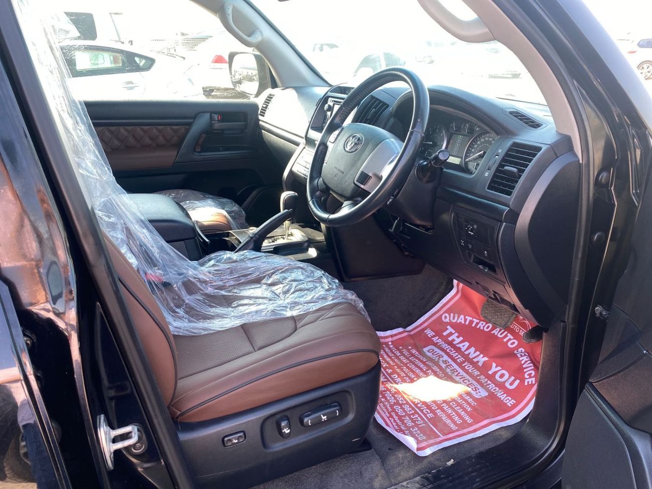 Toyota Land Cruiser VX RHD 1VD-FTV 4.5L V8 Twin Turbo Diesel Engine Automatic Gear 4WD 8 Seats 5 Doors