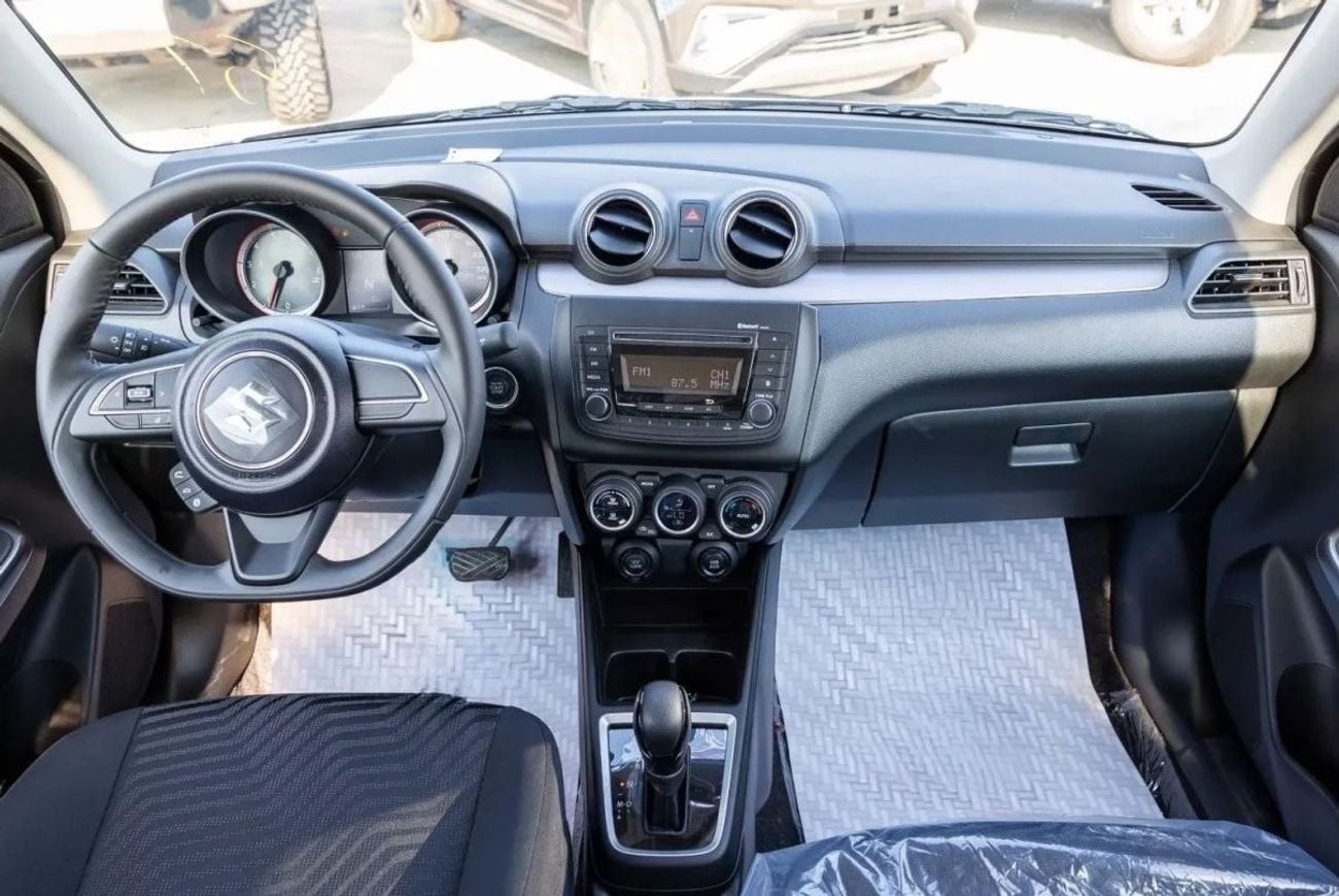 سوزوكي سويفت SUZUKI SWIFT GLX 1.2P AT MY2025