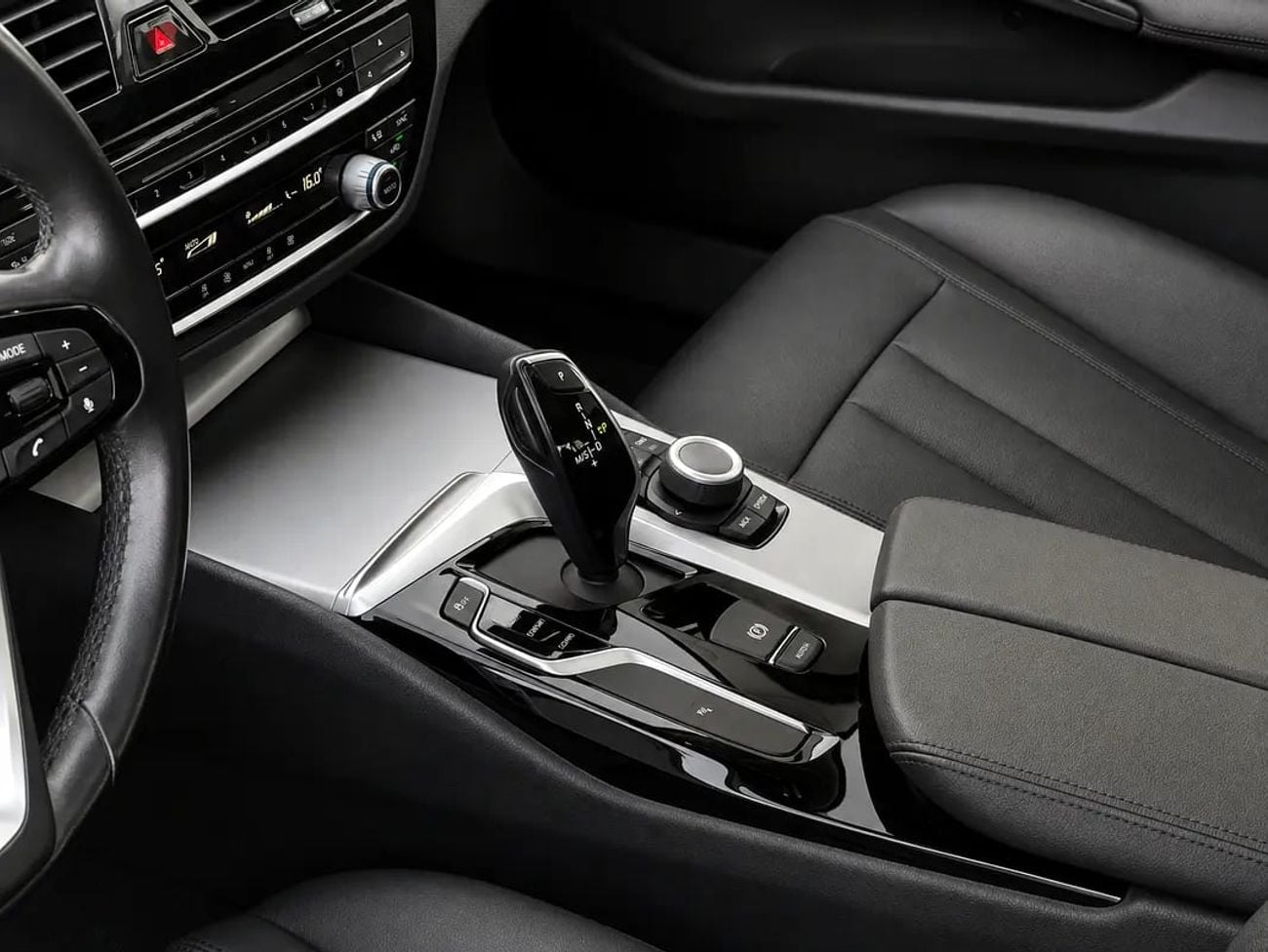 BMW 520i 520i Exclusive | GCC Specs | Low Mileage
