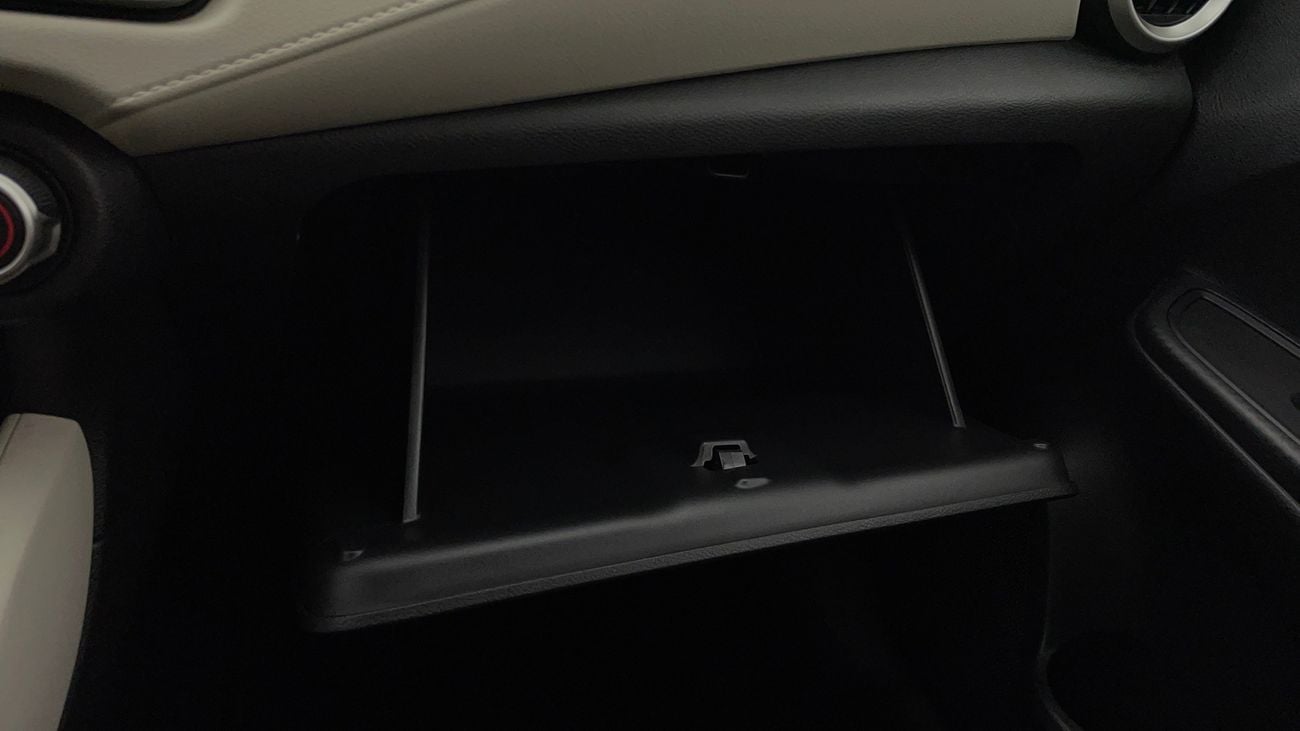 نيسان صني S 1.6 | بدون دفعة مقدمة | اختبار القيادة في المنزل