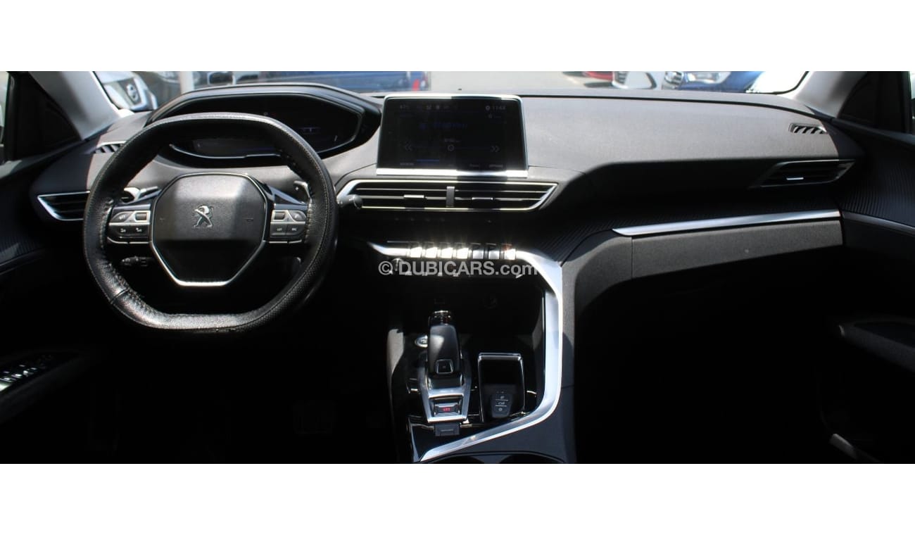 بيجو 3008 اكتيف خالية من الحوادث - خليجي - مكينة 1400 سي سي - بحالة الوكالة من الداخل والخارج