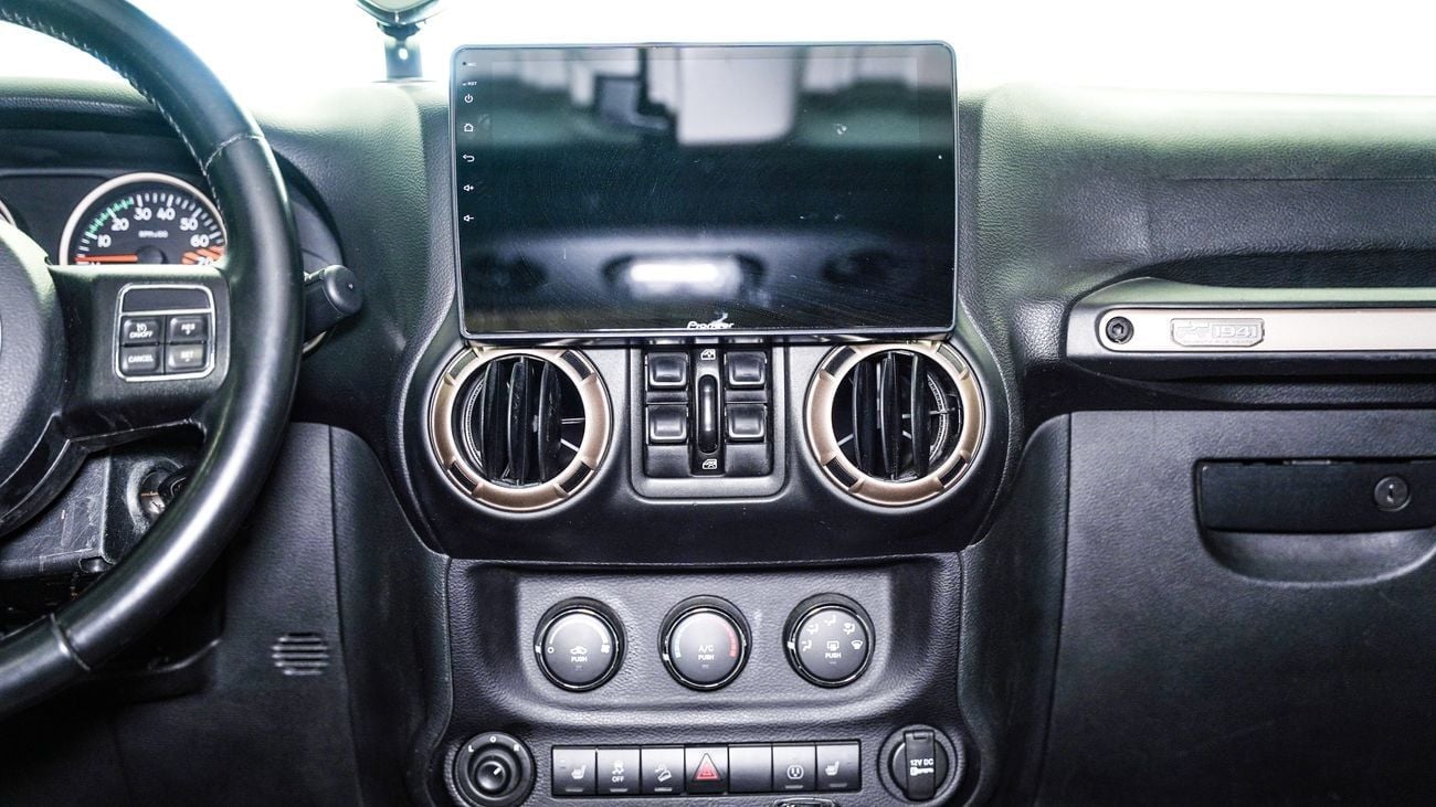 Jeep Wrangler SAHARA