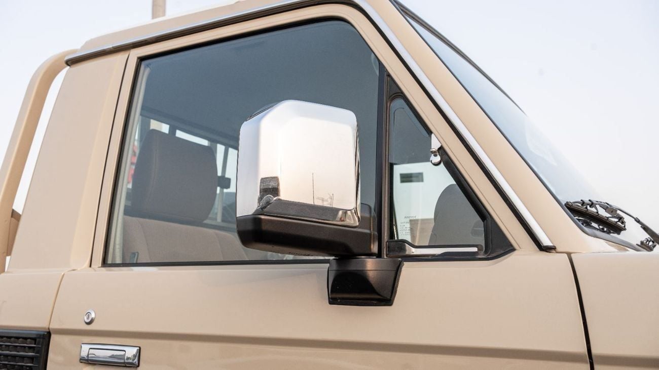 تويوتا لاند كروزر بيك آب 2025 Toyota Land Cruiser LC 79 SC 2.8L AT Diesel