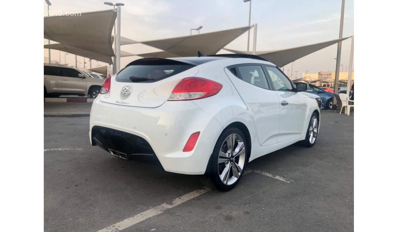 Hyundai Veloster Model 2016 GCC car prefect condition no need any maintenance full option