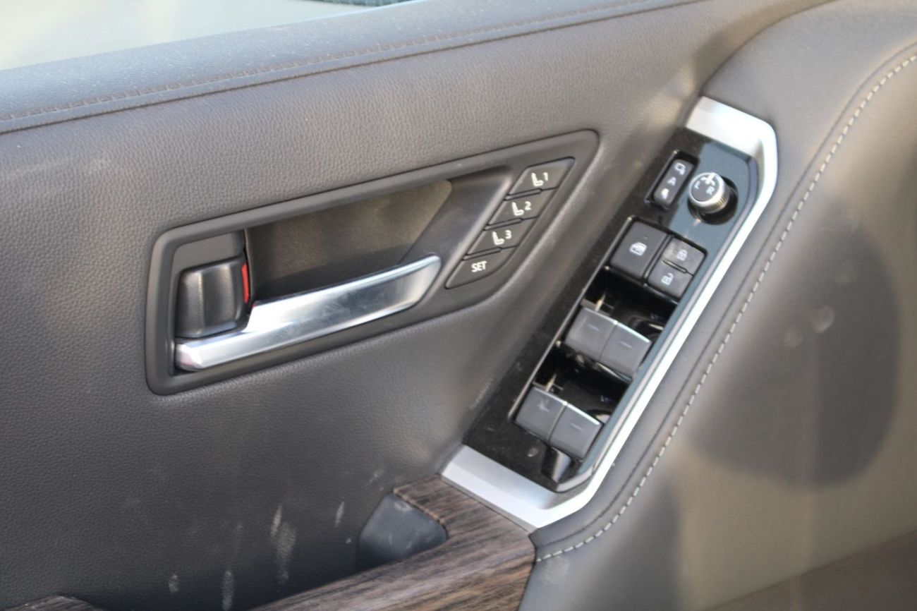 Toyota Land Cruiser Toyota Land Cruiser TOYOTA LANDCRUISER 300 3.3L V6 DIESEL 4WD VXR- Z AUTO