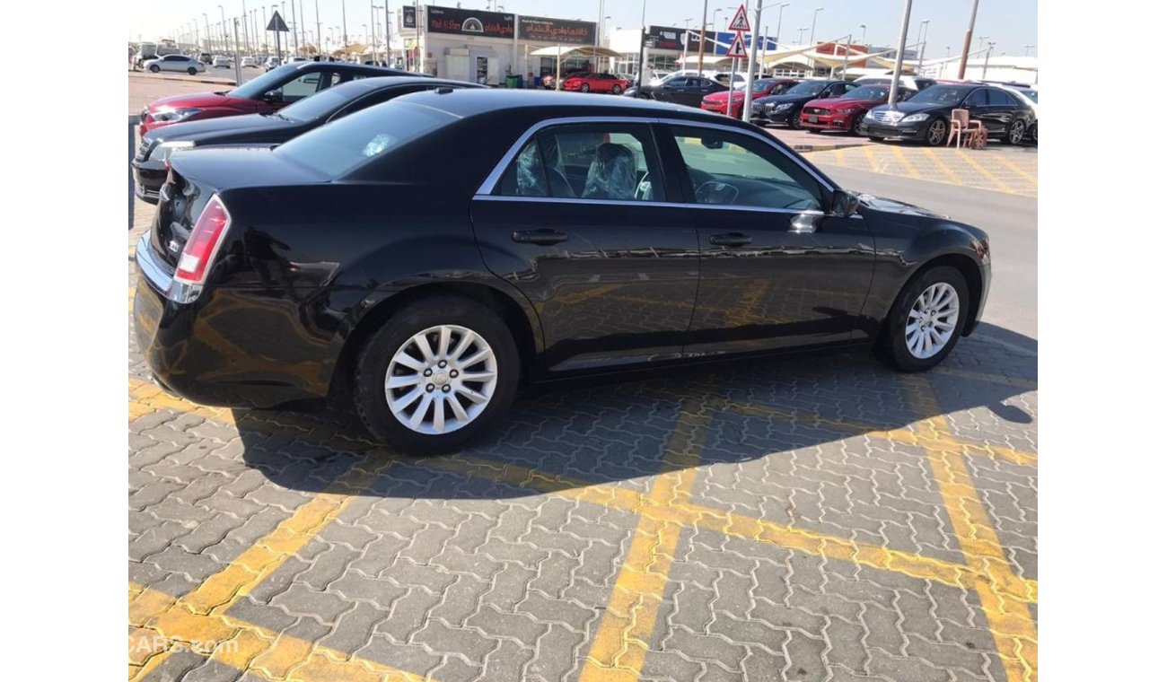 Chrysler 300 Chrysler 300 2014 model good condition