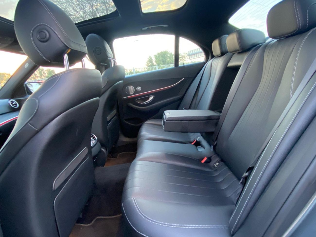 Mercedes-Benz E 450 4MATIC AMG BODY KIT 2020 -V6- ORIGINAL PAINT - WARRANTY AVAILABLE