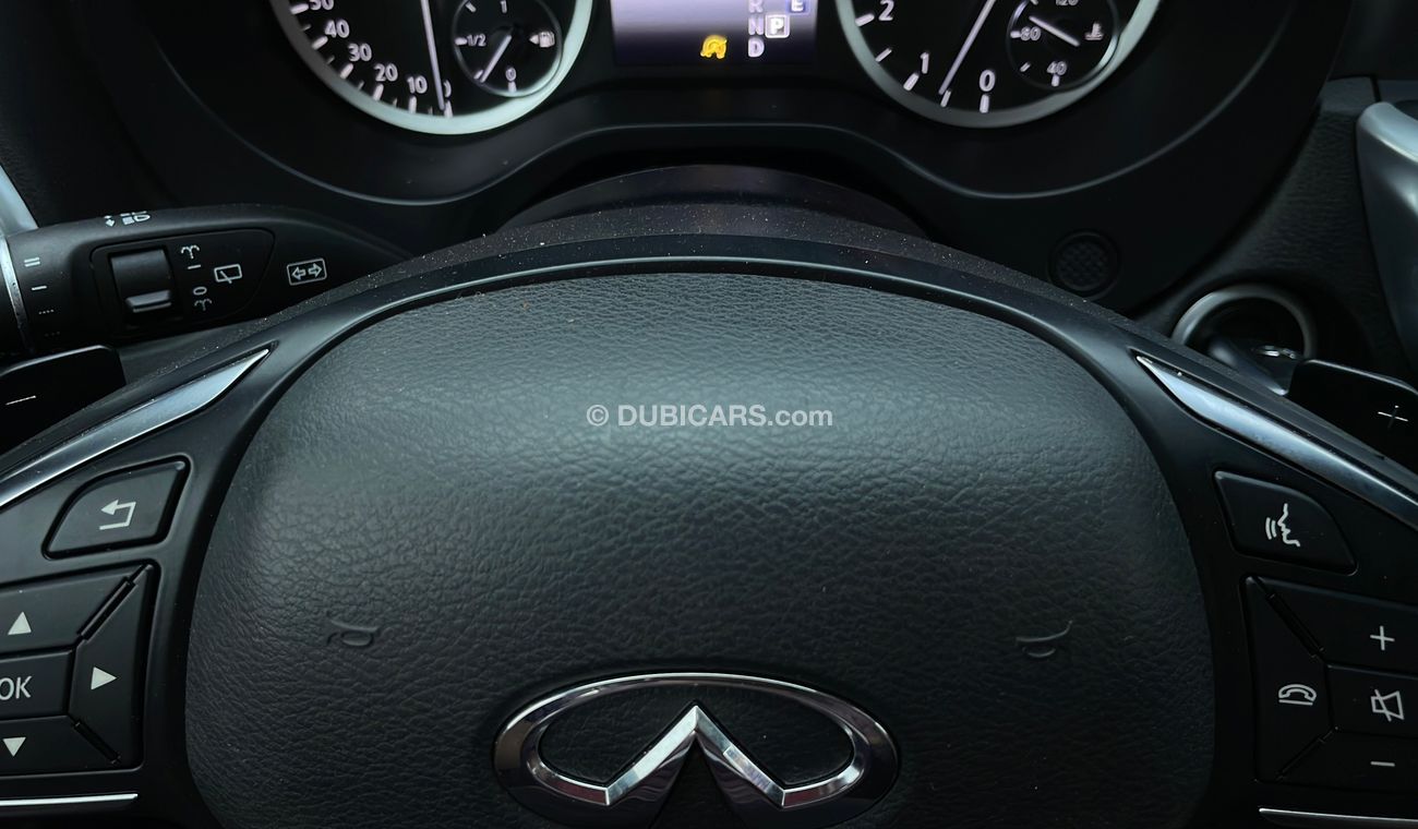 إنفينيتي Q 30 STD 1.6 | +مع الضمان | كمان تم فحص ١٥٠