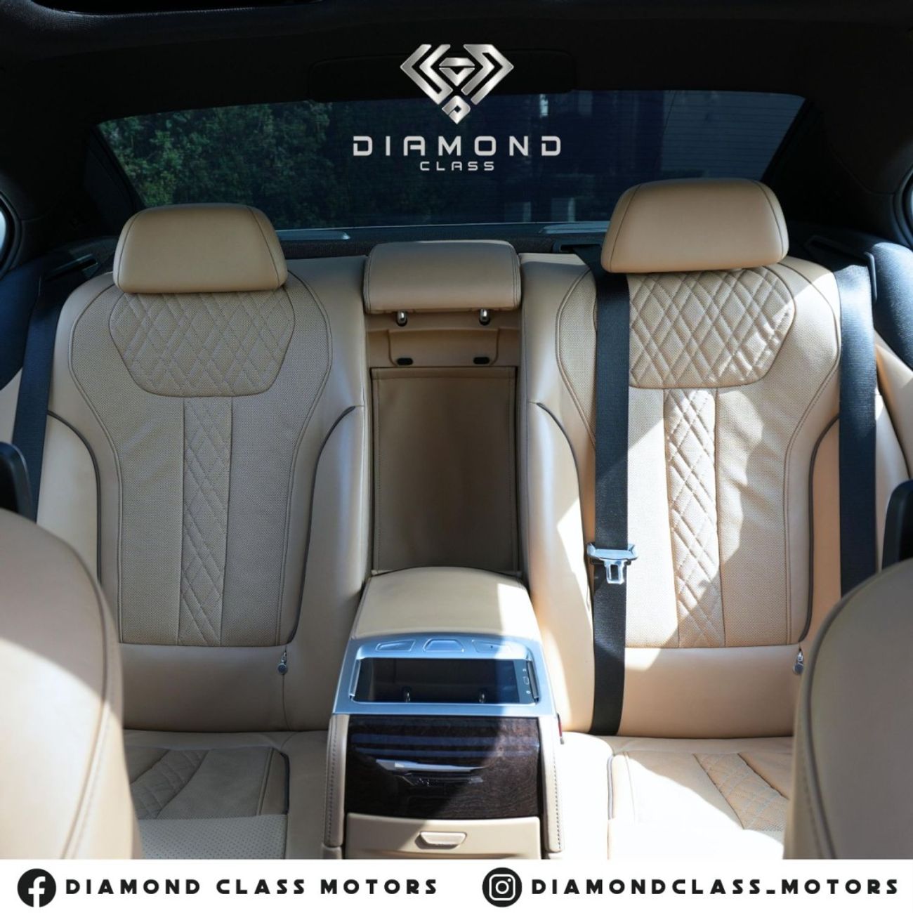 BMW 730Li Luxury M Sport Package 2.0L BMW 730Li  M-kit Top Option  Panoramic  2021 GCC  Under Warranty