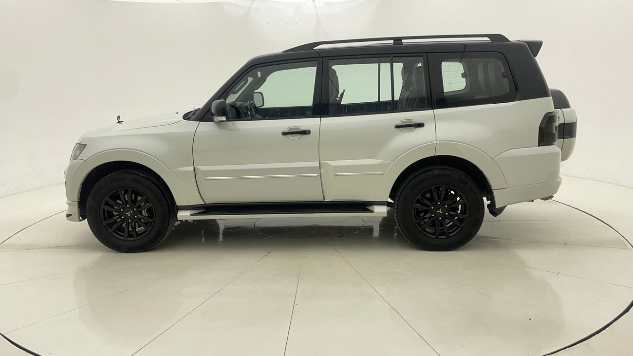 ميتسوبيشي باجيرو GLS H/L , SIGNATURE EDITION 3.8 | بدون دفعة مقدمة | اختبار القيادة في المنزل