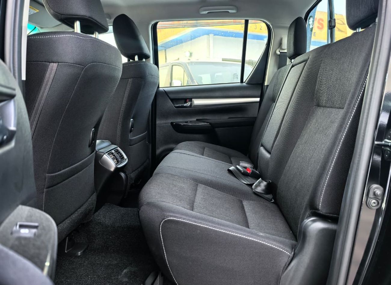 تويوتا هيلوكس TOYOTA HILUX 2.7L PETROL RWD  MANUAL TRANSMISSION