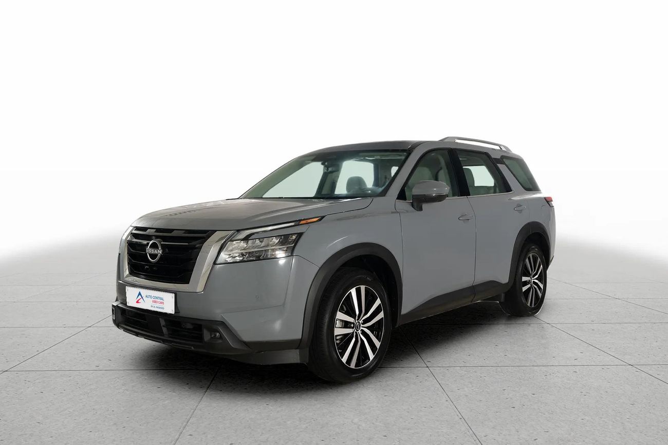 Nissan Pathfinder SV 3.5