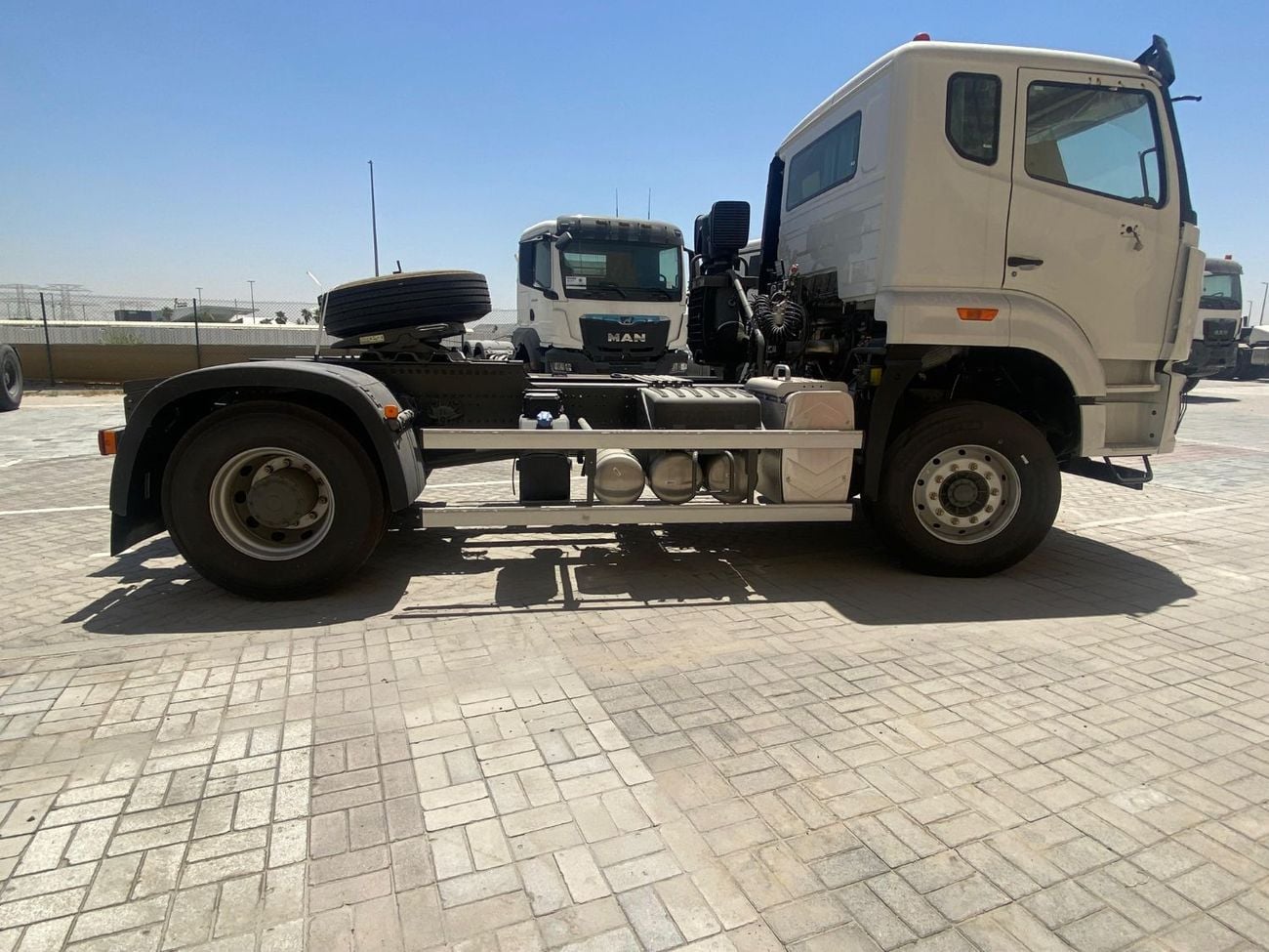 Sinotruk Howo Sinotruck Howo NX TRACTOR 2025 Model 4*2