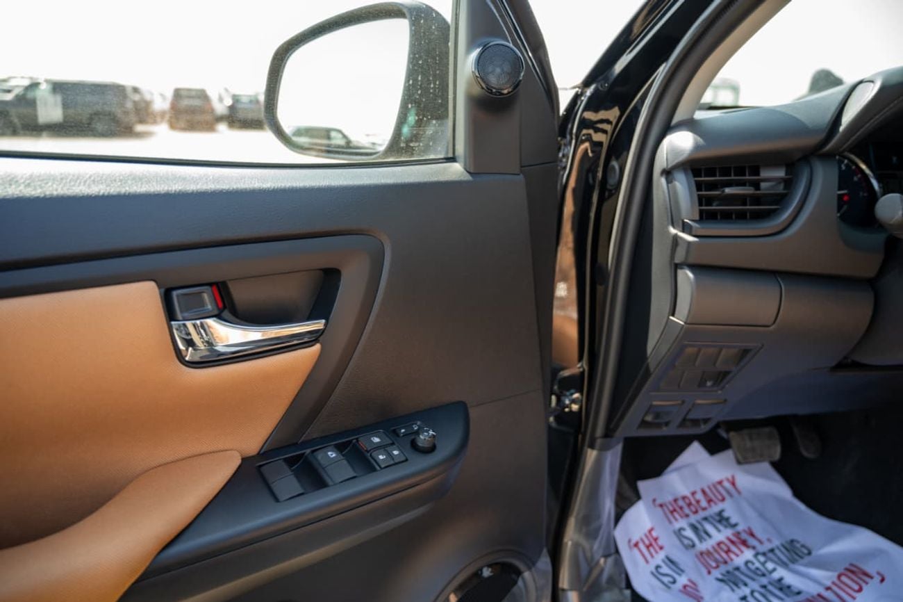 تويوتا فورتونر 2.7L Petrol | 4 Cylinder | Automatic