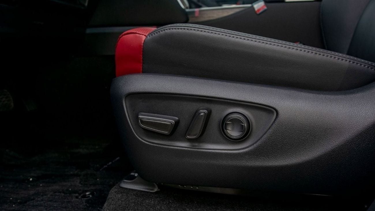 تويوتا لاند كروزر (LHD) TOYOTA LAND CRUISER LC300 VXR 3.5P AT MY2025 – WHITE