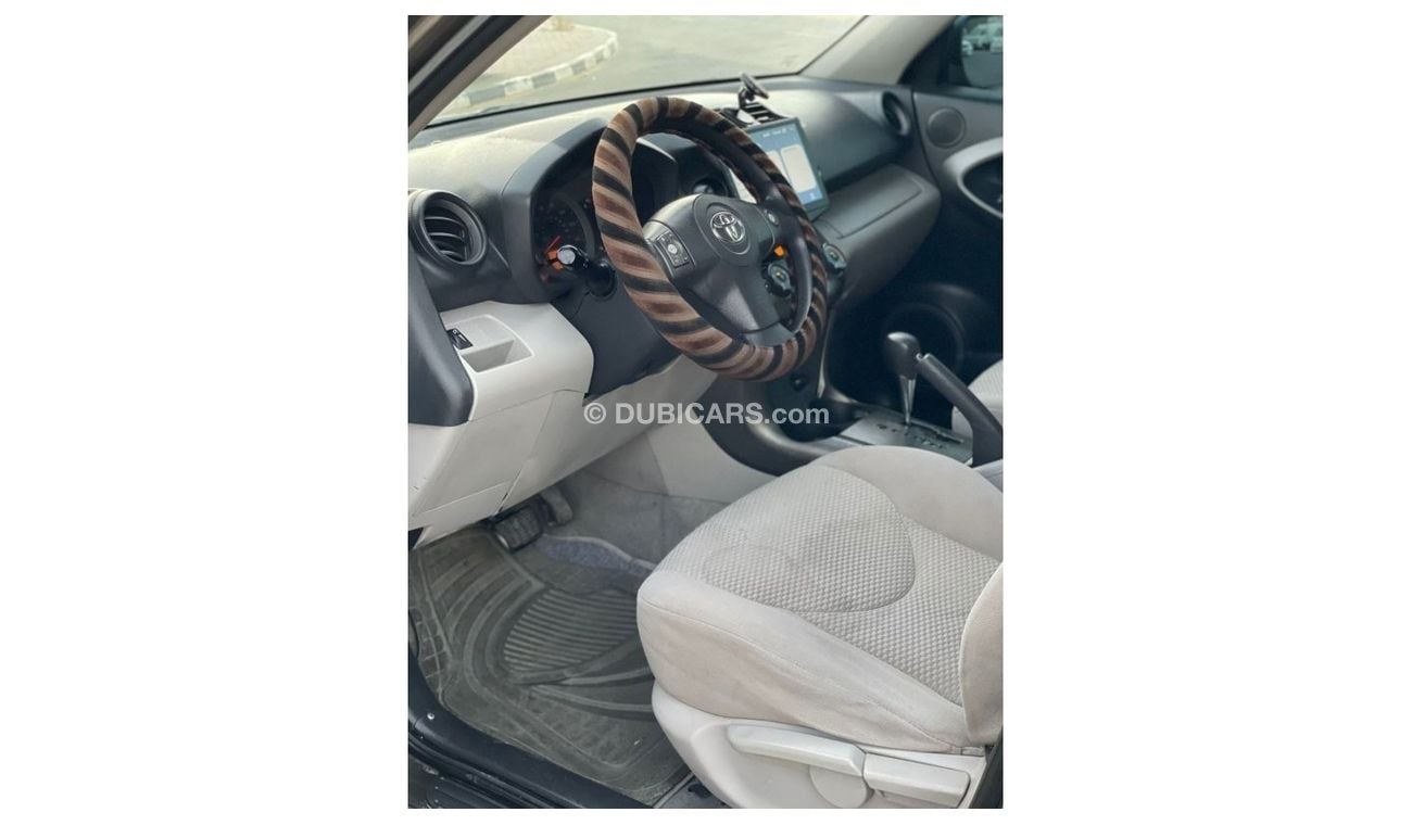 تويوتا راف ٤ 2011 Toyota RAV4 4X4 With Sunroof