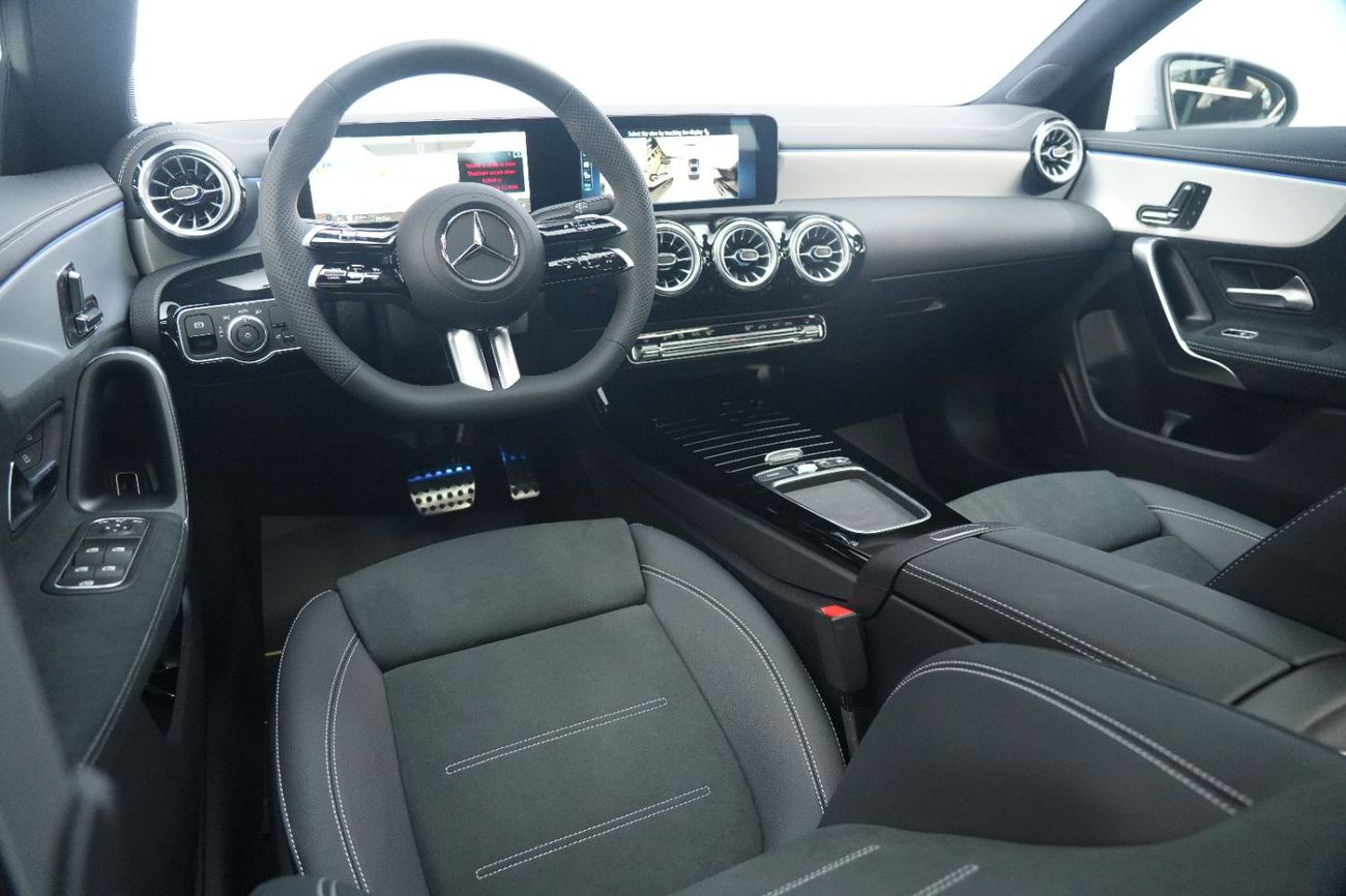 مرسيدس بنز CLA 200