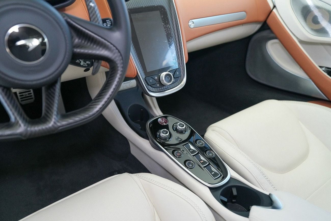 McLaren GT STD McLaren GT
