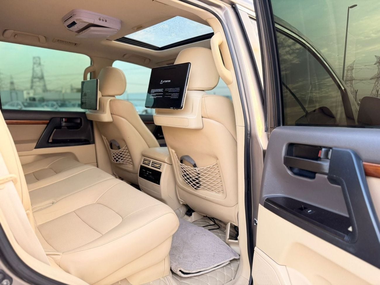 Toyota Land Cruiser GXR 4.6L