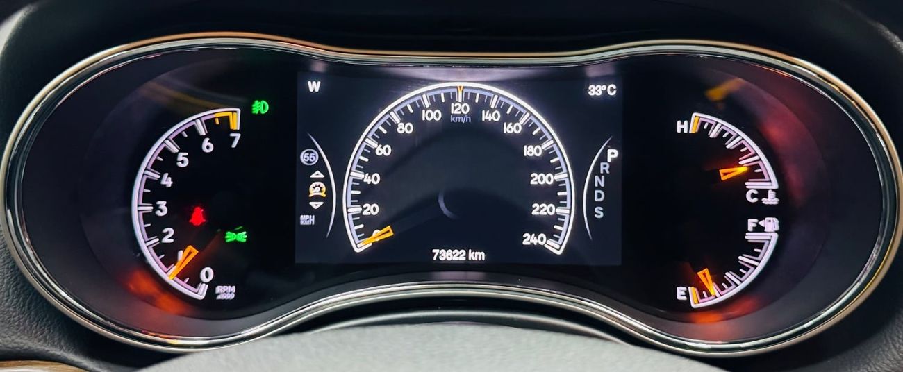Jeep Grand Cherokee Laredo GCC .. Original paint .. V6 .. Low Milegea .. Perfect Condition .. Perfect Condition .