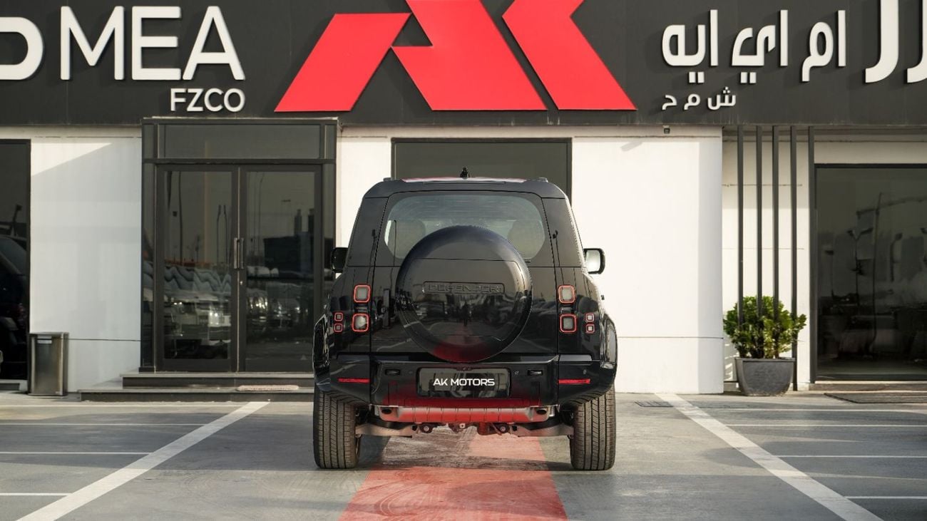 لاند روفر ديفندر P400 X-Dynamic HSE Black 2026MY Export Only
