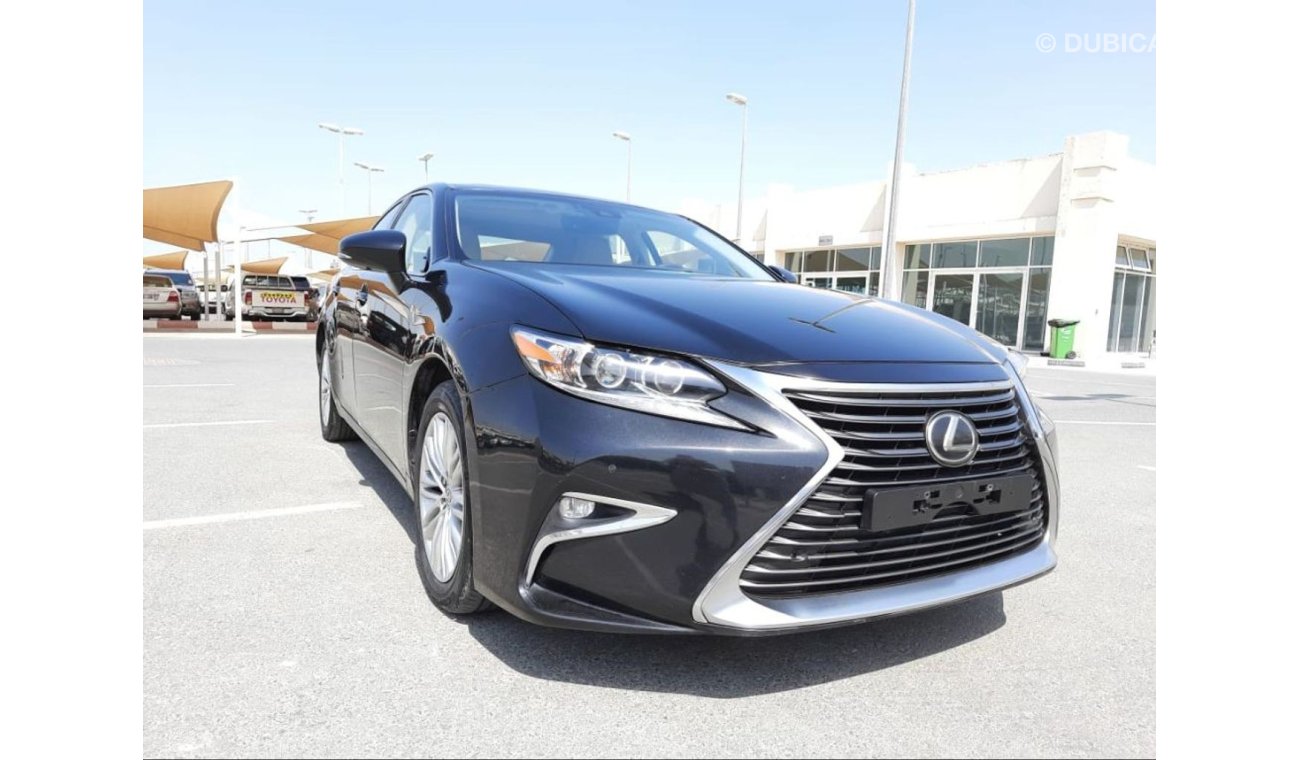 Lexus ES350 Lxsus ES 350 2017 full options  clean car