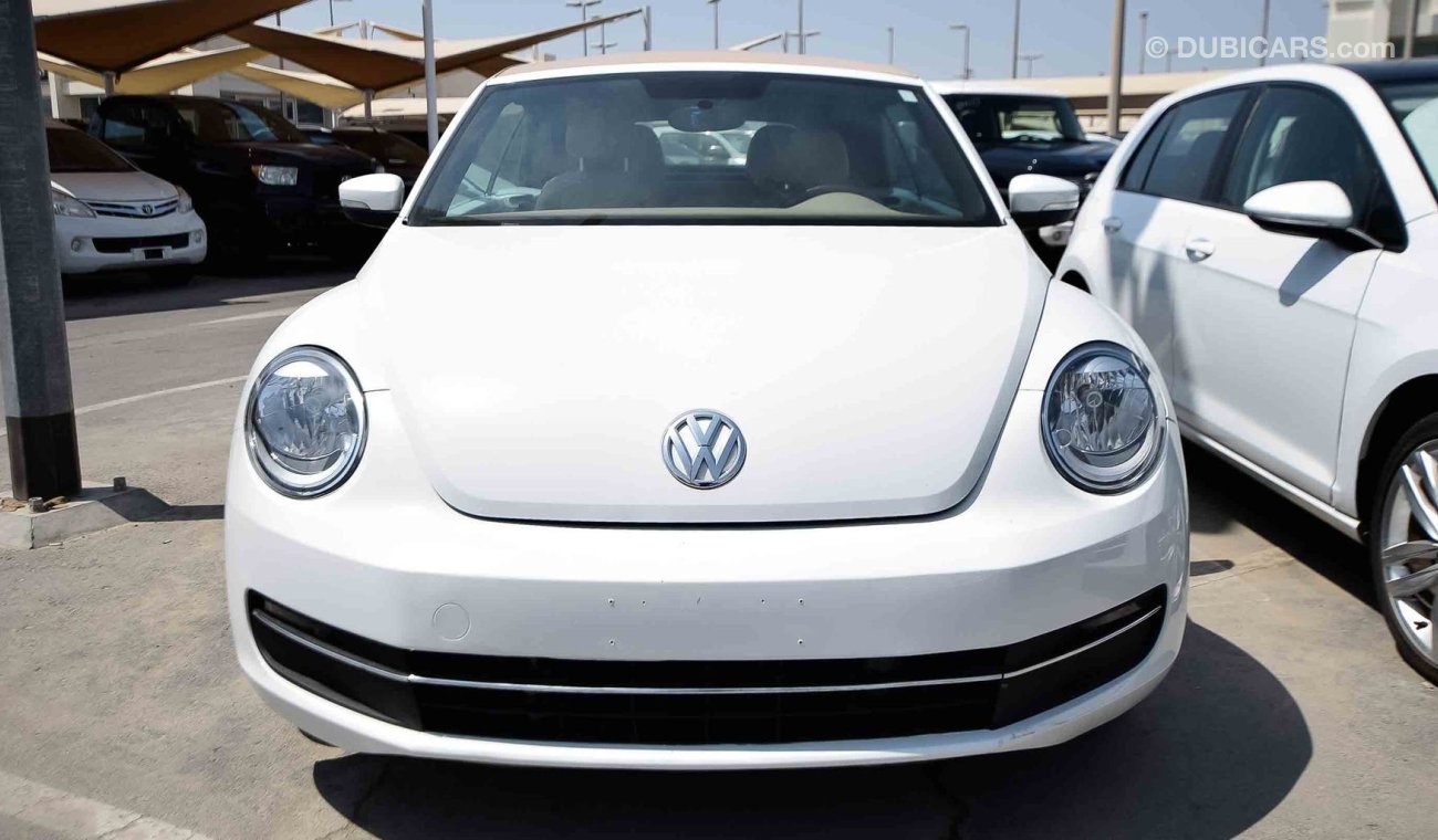 Used Volkswagen Beetle 2015 for sale in Dubai 267149