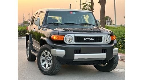 Toyota FJ Cruiser Toyota FJ cruiser 2023 KM 15000 GCC SPECS NO ACCIDENT OR PAINT WARRANTY + SERVICE FROM AGENCY