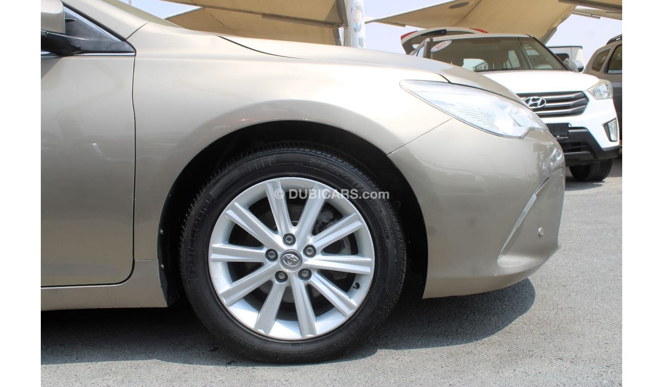 Toyota Camry GLX ACCIDENTS FREE - FULL OPTION - GCC - PERFECT CONDITION INSIDE OUT