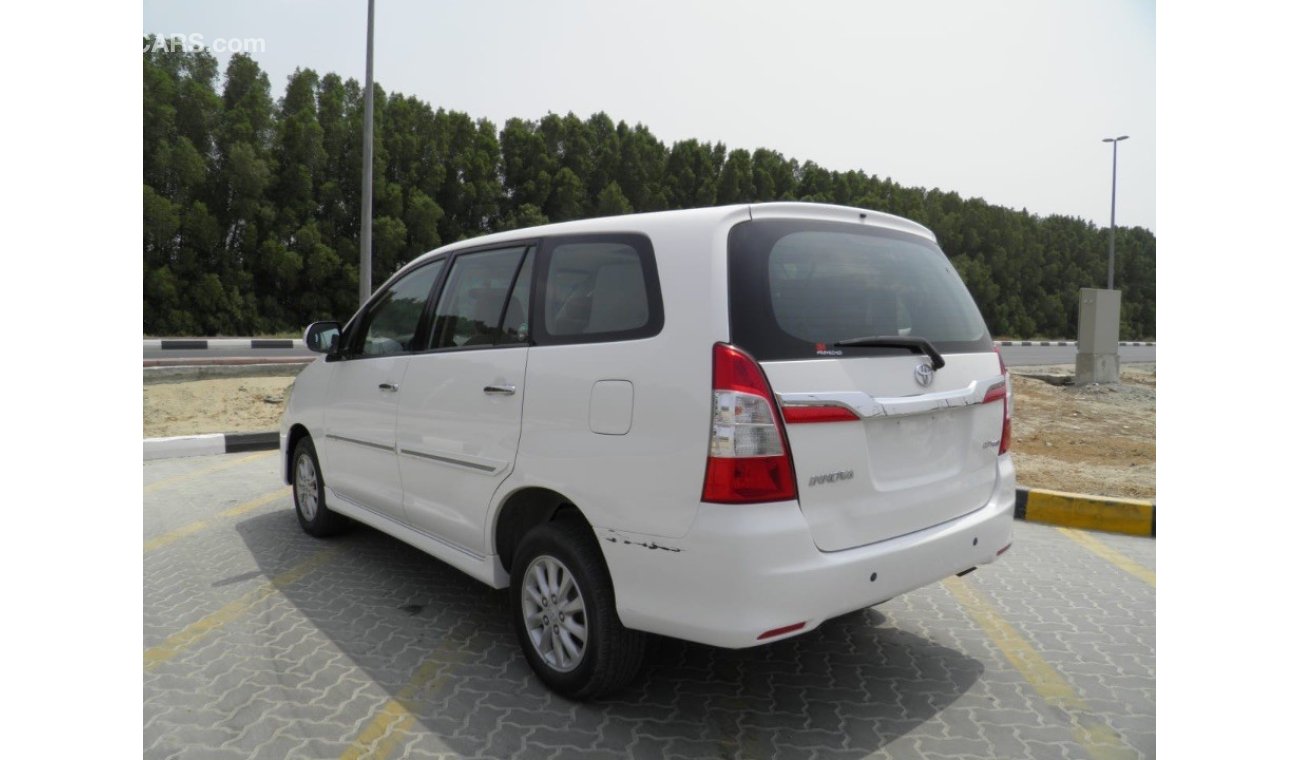 Toyota Innova 2015  SE+ ref #678