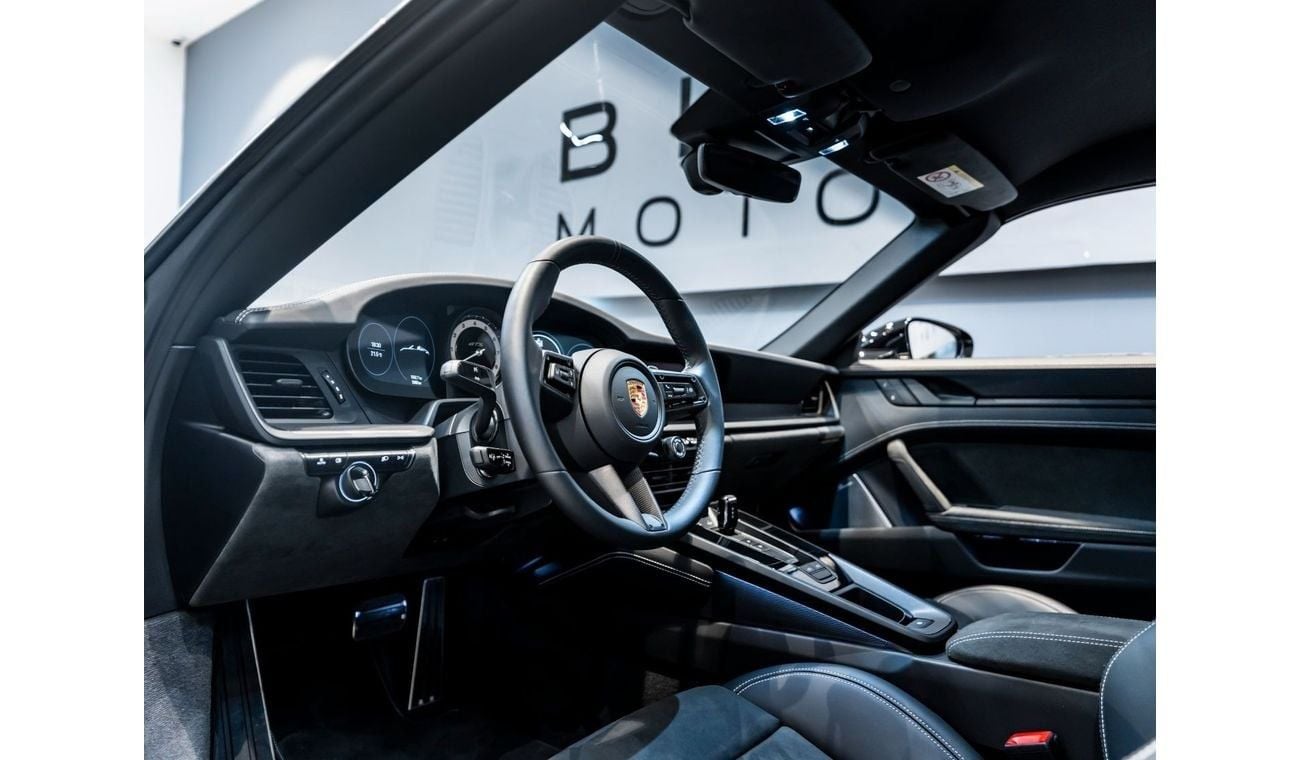 Porsche 911 Targa 4GTS 3.0L (475 HP) 2024 Porsche Targa 4 GTS, 2026 Porsche Warranty, Very High Spec, Low KMs, G