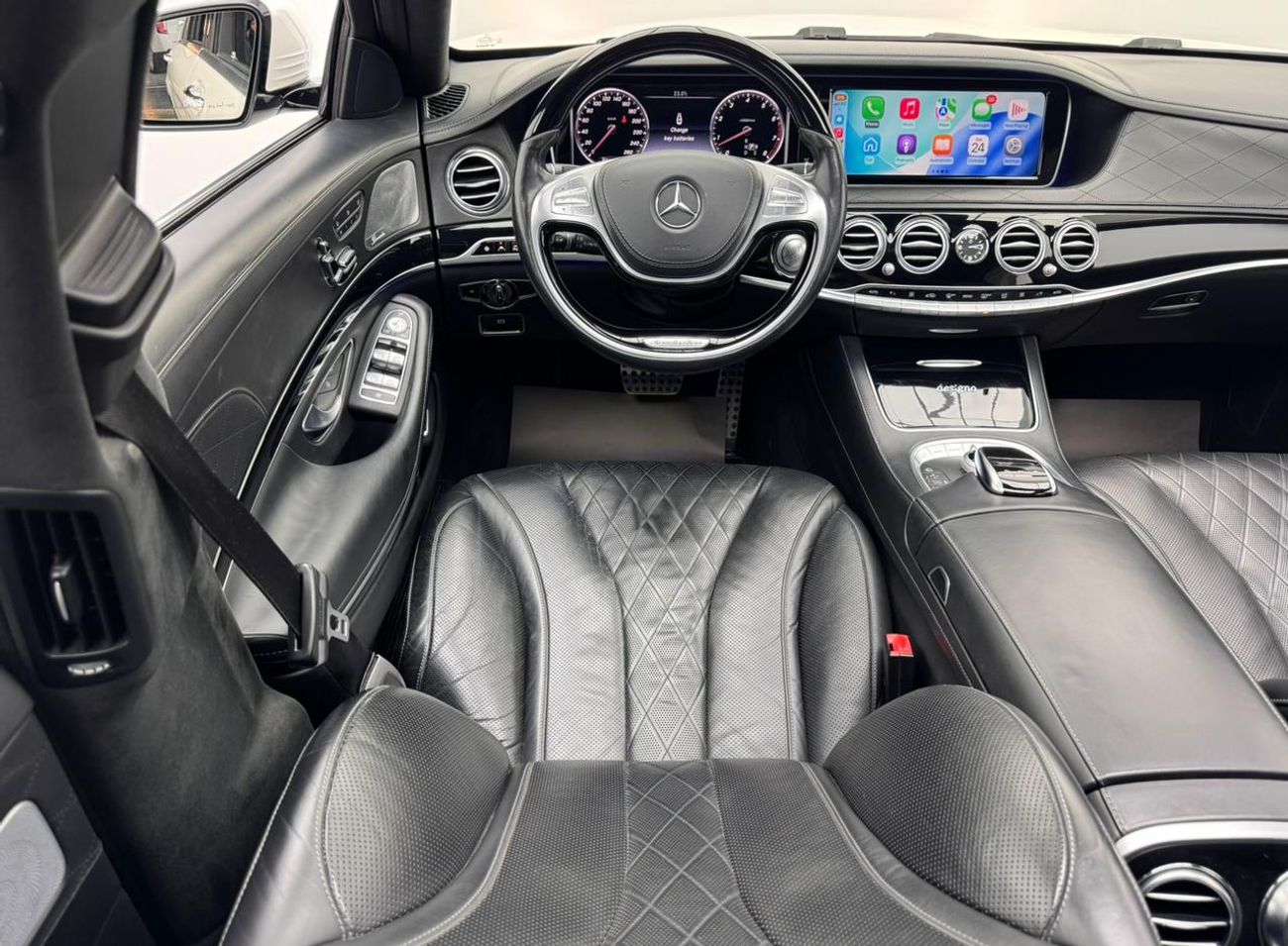 Mercedes-Benz S 500 AMG 4.7L 2015 Mercedes-Benz S500 AMG, Mercedes Service History, Excellent Condition, GCC