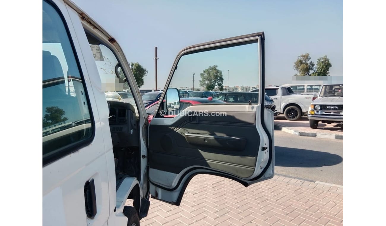 Nissan Caravan NISSAN CARAVAN VAN RIGHT HAND DRIVE(PM03063)