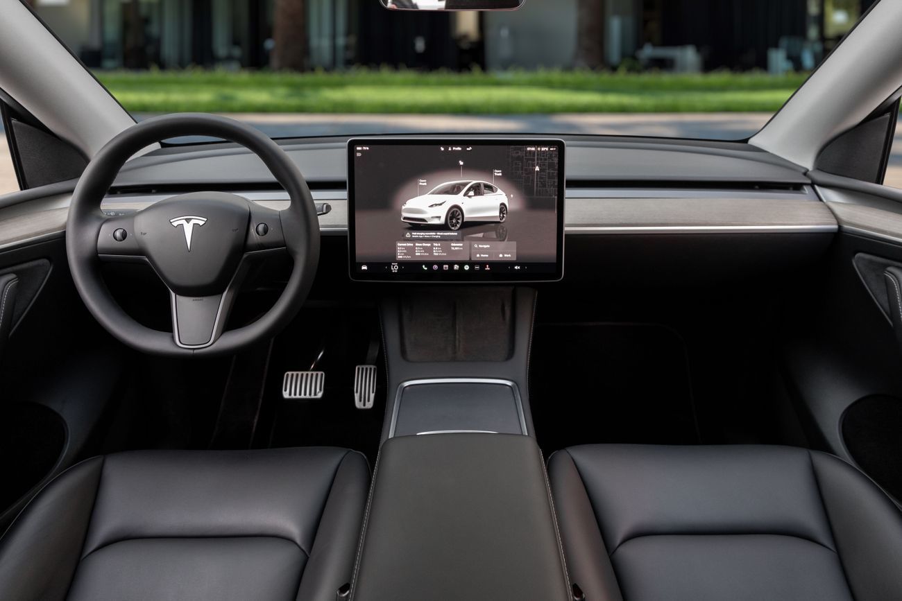 تسلا موديل Y 2,057 P.M | Model Y Long Range Autopilot | 0% Downpayment | Perfect Condition!