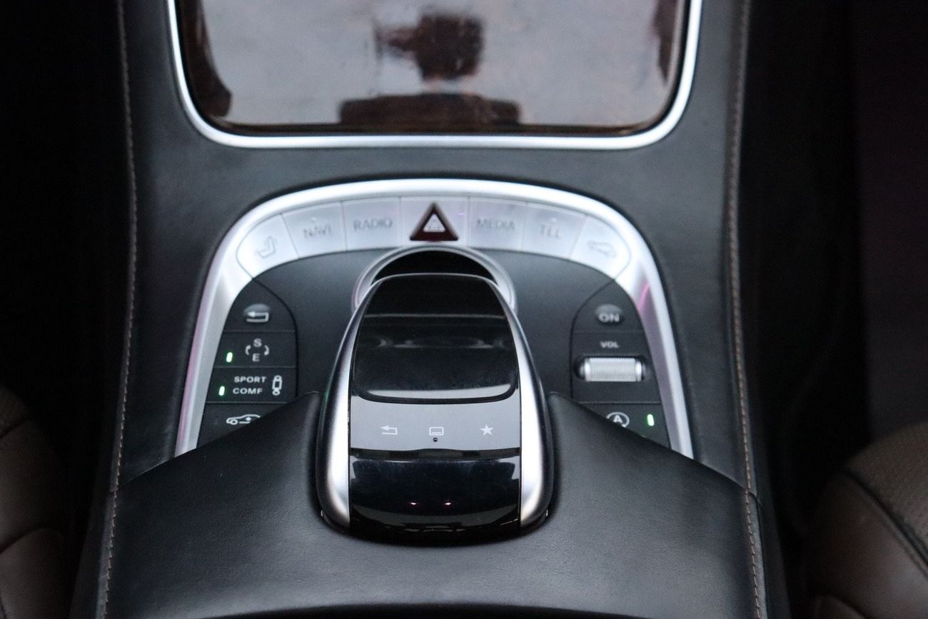 Mercedes-Benz S 500 High Mercedes-Benz S500 / 2015 / GCC / Free Accident / Only 99,000Km