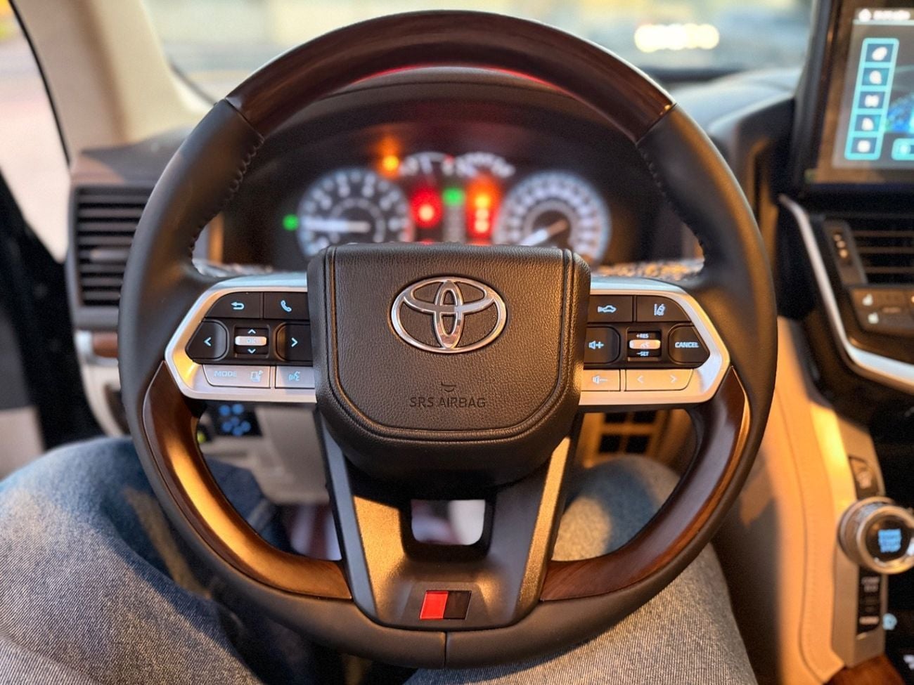 Toyota Land Cruiser GXR Landcruiser V6 4.0L Full Option 2018 Upgrade 2024