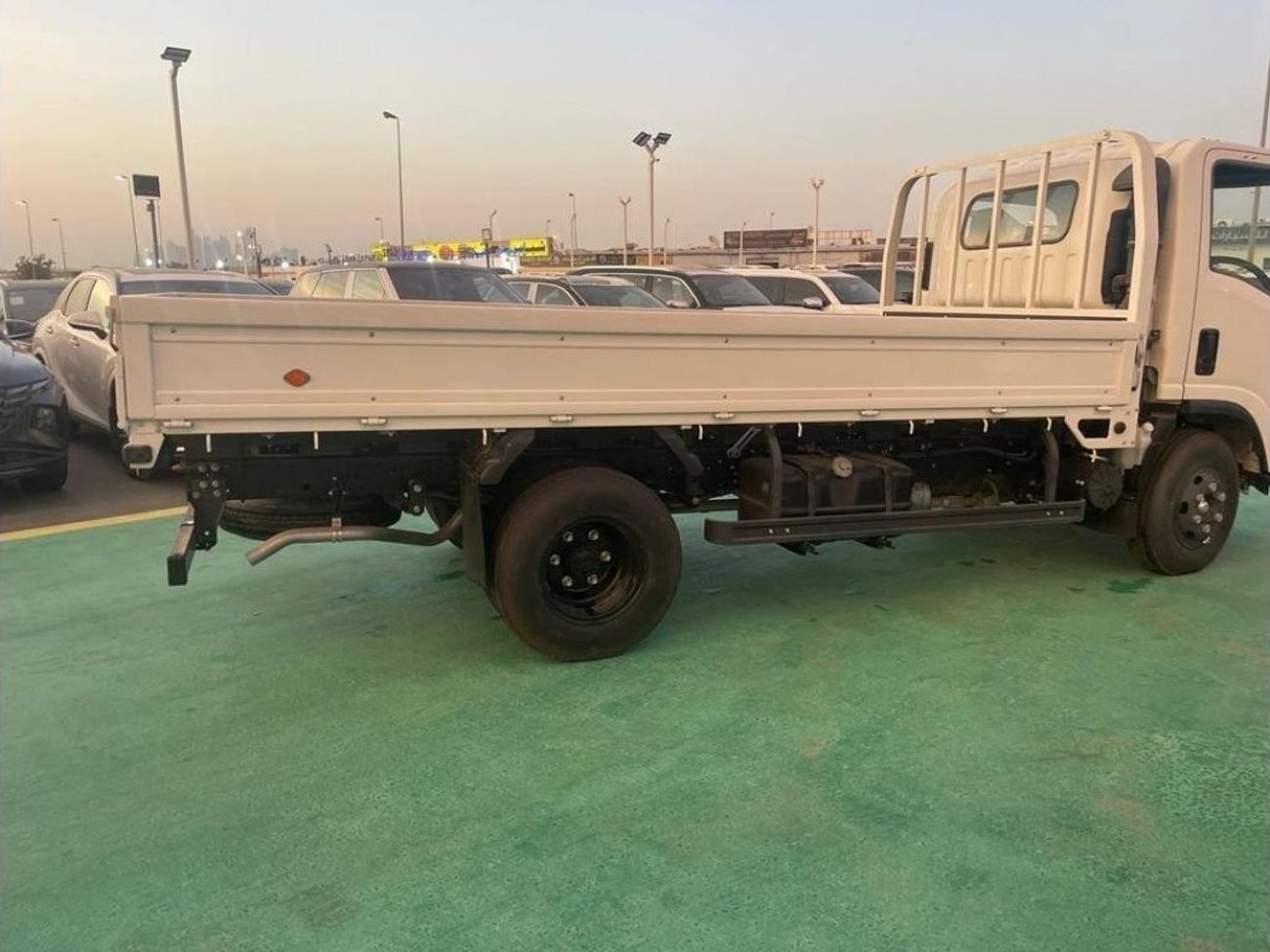 Isuzu NPR 2025 ISUZU NPR Cargo 4 tons