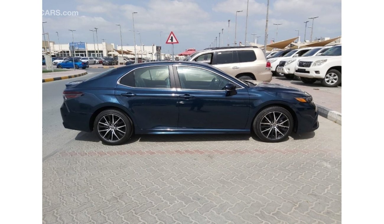 Toyota Camry SE SE SE - Full Option