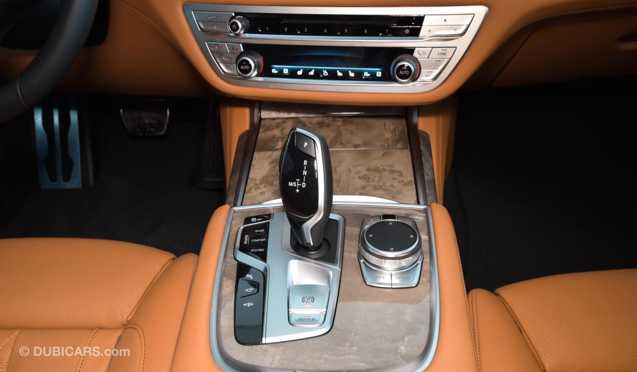 بي أم دبليو 730 Li Luxury with Package