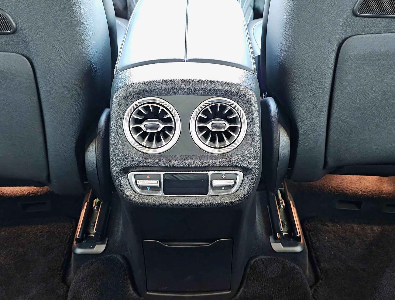 مرسيدس بنز G 63 AMG BITURBO CARBON EDITION / JAPANESE SPECS / NON ACCIDENT / 7096 MONTHLY / LOT# 22936