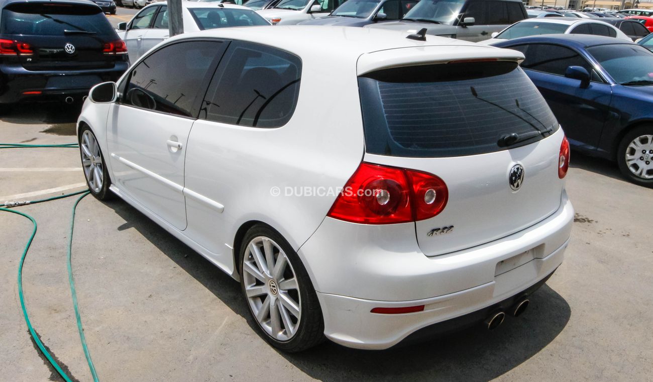 Volkswagen Golf R32